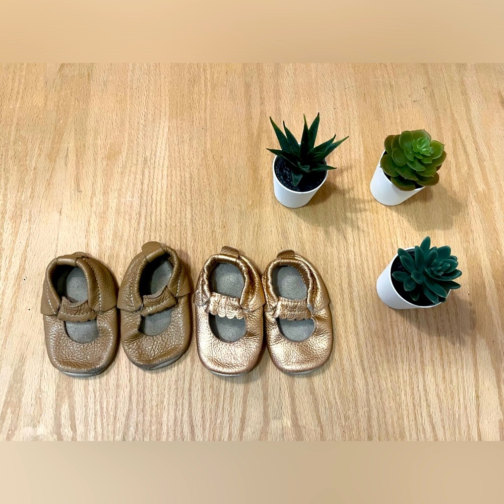 Heyfolks / Minimocs Mary Jane Leather Slippers